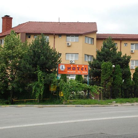Hotel Liliacul Cluj-Napoca Exterior foto