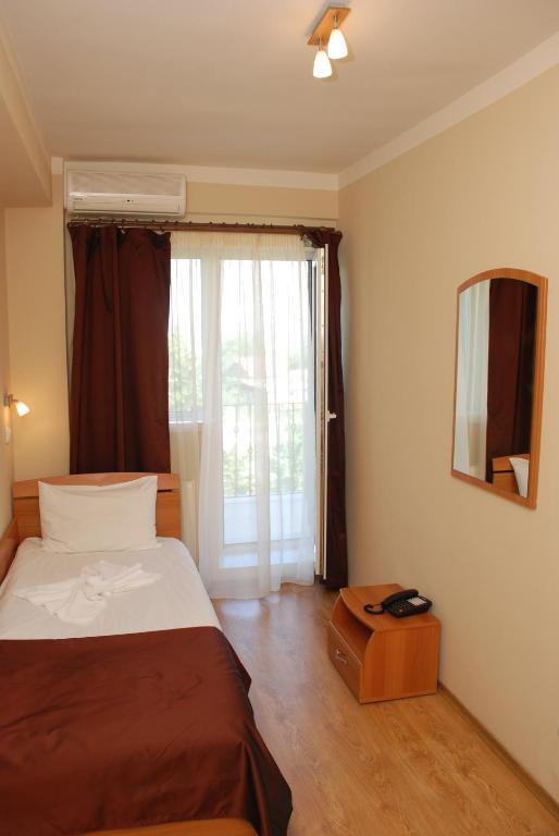 Hotel Liliacul Cluj-Napoca Zimmer foto